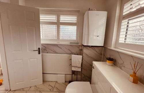 Beautiful, Luxurious 3 Bed house, Perfect for Contractors , Family & Friends - Foto 58