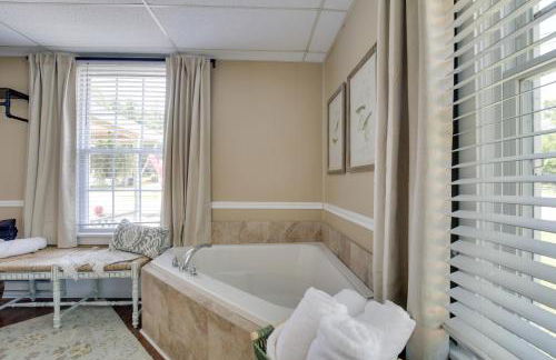 The Cabernet Cabin Defiance Home on Katy Trail! - Foto 12