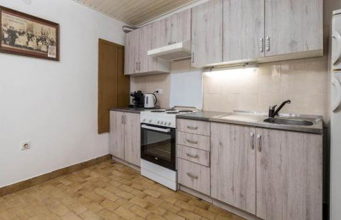 Amazing Home In Susak With Kitchen - Foto 16