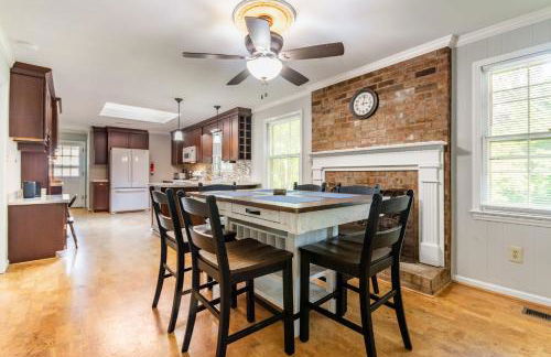 Southern Charm 2BR Greensboro Nest - Foto 7