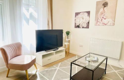 Lovely 1-bedroom Apt in Glasgow City near Subway - Foto 16