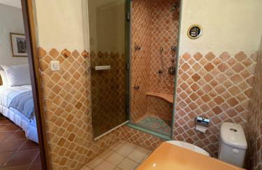 Superbe villa de 5 suites, climatisation, piscine, tennis, hauteurs de St Paul - Foto 35