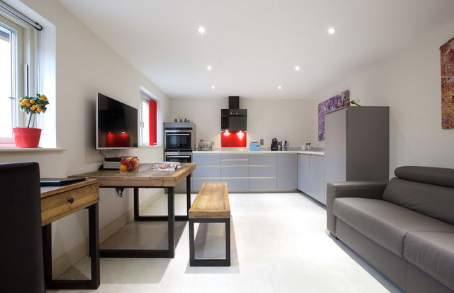 Railway Apartments - Photo 34