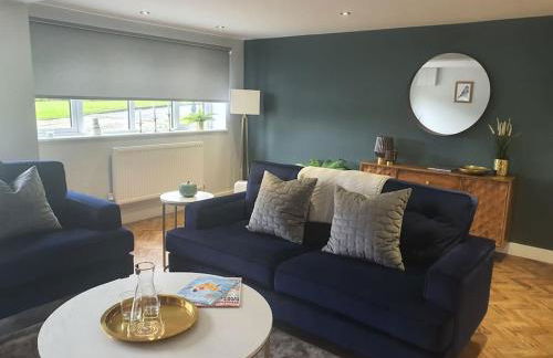 The Coach House at Wenvoe Manor, Cardiff - Photo 65