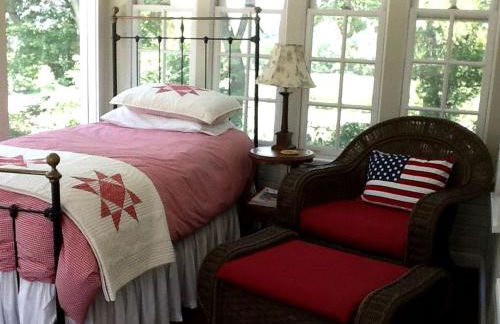 Secluded Country Cabin Rental with Beautiful Garden Space near Fayetteville, Arkansas - Foto 5