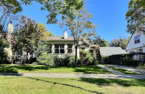 Historic McDowell House Antique Charm by Hospital - Foto 3