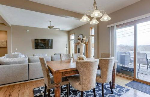 Spacious Pool House with tons of amenities! - Foto 24