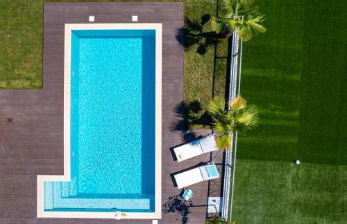 Villa Florinda with Pool and Prime Location near Split - Photo 1