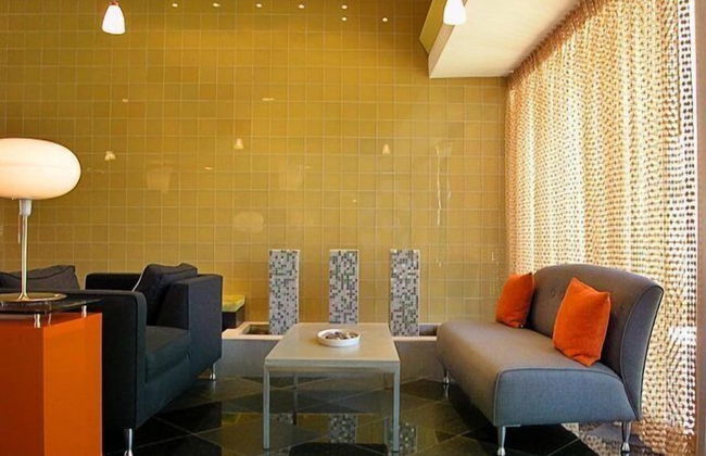 7 Springs Inn & Suites - Photo 3