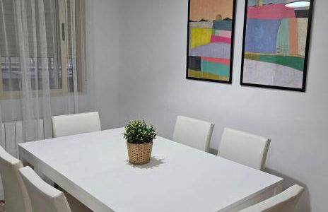 Alojamiento centrico en Hellin con garaje - Foto 1