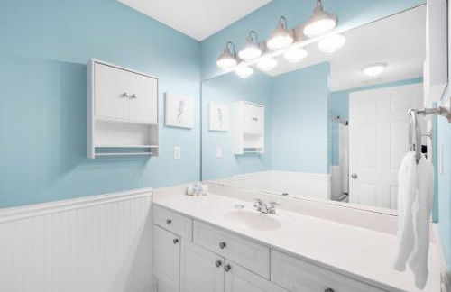 Enclave 202a 2 Bedroom Condo by RedAwning - Foto 59