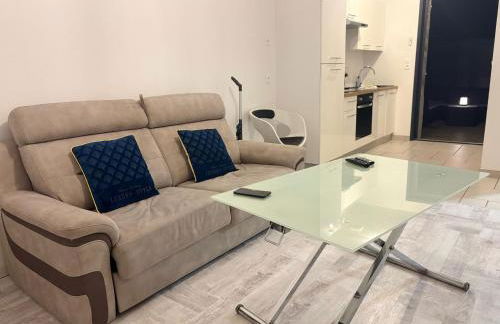 Appart'hotel61 OFFRE D'OUVERTURE Au pied de tous commerces & commodités ainsi que marché mercredi & samedi - Foto 57