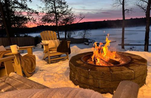 Lakeside Lodge with Studio Apartment - Foto 12