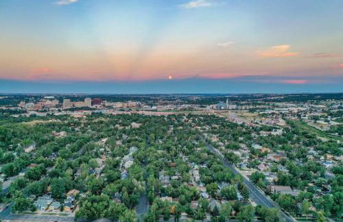 Baby Blue - Hot Tub Easy Access to Top Locations - Foto 52