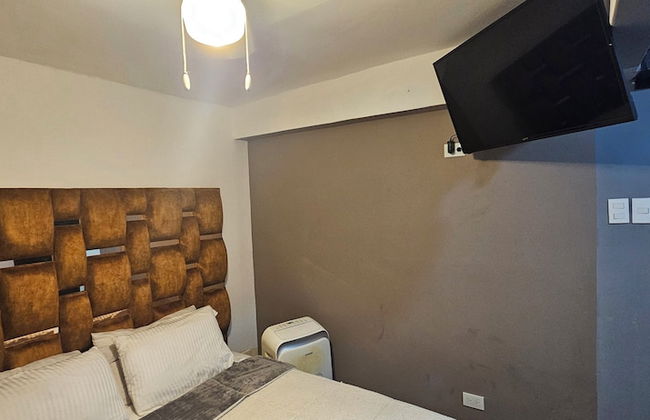 40 PROMO $ 11 Bedrooms with bathrooms Aprtmnt + 2 Jacuzzis and a rooftop pool. @Poblado - Foto $