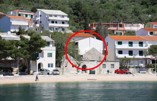 Apartments by the sea Igrane, Makarska - 10033 - Photo 1