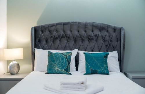 Lovely 3BD Flat, Parking, sleeps SIX close to O2 - Foto 10