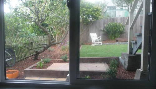 1br in quaint area, subway 12 mins to downtown, free EVcharge - Foto 4, Garden view