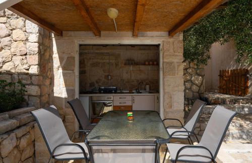 Apartman Magas with private pool - Photo 9