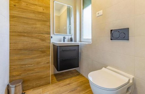 Beautiful Home In Porec With Kitchen - Foto 51