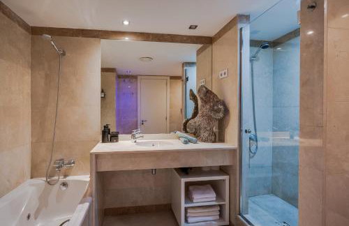 Penthouse Duplex with Epic Views - Foto 48