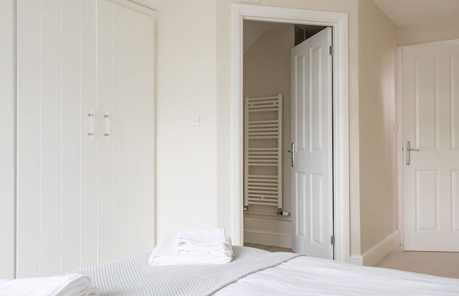 Superior House for 6 Near Beach w Parking Garden - Foto 28