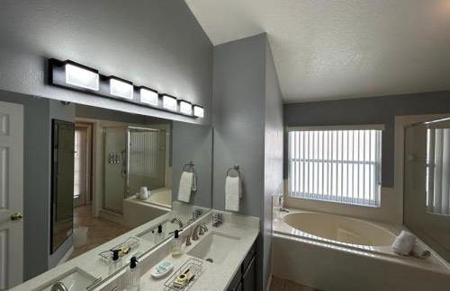 4 bed pool home close to Disney - Foto 26