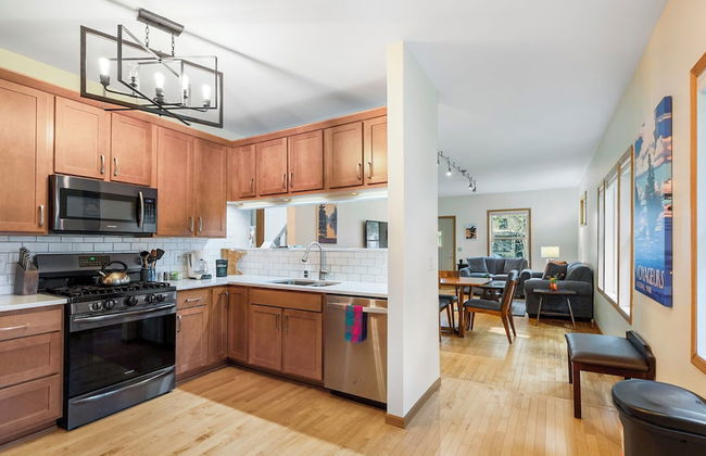 Cherokee Park Family Escape - Photo 9