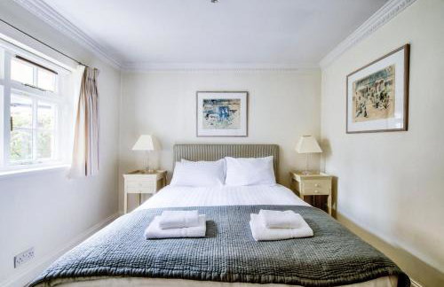 GuestReady - Classic Charm near Holyrood Park - Foto 24