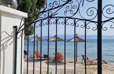 Mamidaki Beach House - Photo 5