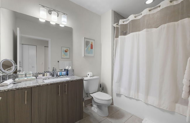 Spacious 2-Bedroom Condo at Doral Park - Photo 27