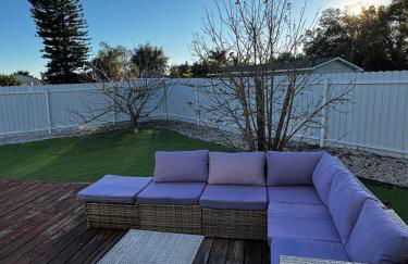 The Palm Stay Near SWF Airport laundry - Foto 36