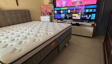 CASA DE DOIS PAVIMENTOS COM SUITEs - Foto 5