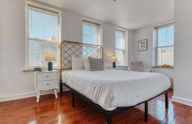 Stairway 3BR Apt w W D Home Theater - Foto 3