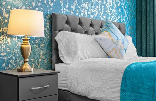 Cozy 3 bedroom house with free parking and near hospital - Foto 21