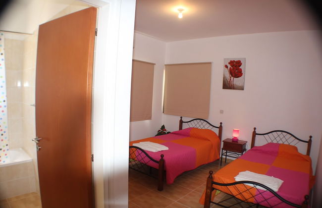 Lovely 7 Bedroom Villa !! - Photo 10