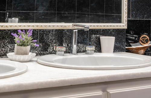 H11 [Villa Conchiglia] Piscina - Garage - Foto 29