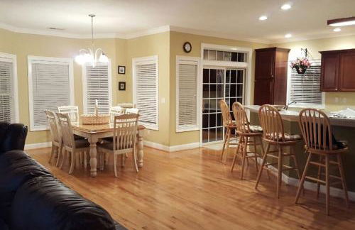 Seven Palms - Photo 32