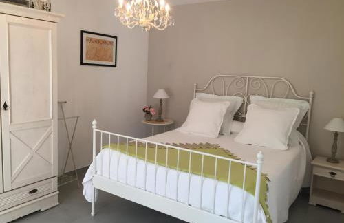 Les Hauts d'Eyragues gite Rêverie Meublé classé 4 étoiles - Foto 27