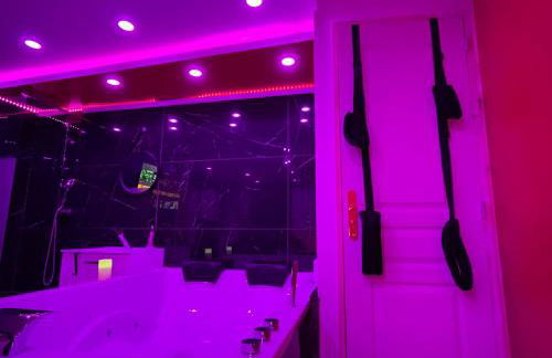 MJ Lust Room, centre var proche Verdon, cotignac, ambiance romantique - Foto 12