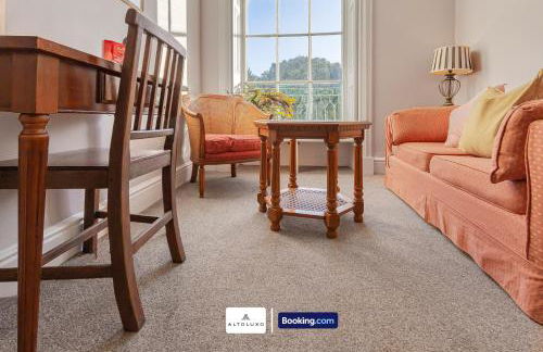 The Ritz 2 Bedroom Serviced Apartment By AltoLuxoExperience Short Lets & Serviced Accommodation With Free Wifi - Foto 31