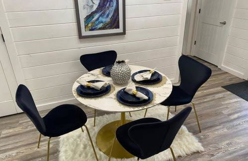 Diamond Cabin w/ jet shower & secluded back deck! - Foto 14