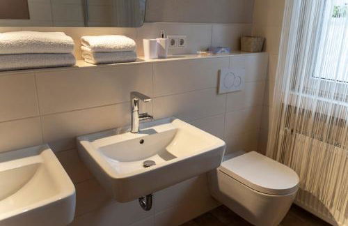 Marburg Apartment entspannter Erwin in ruhiger Waldrandlage mit Balkon und Kamin - Foto 17