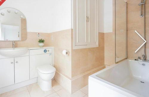 3 bedroom-house -3mins to beach- PetsOk - Photo 14