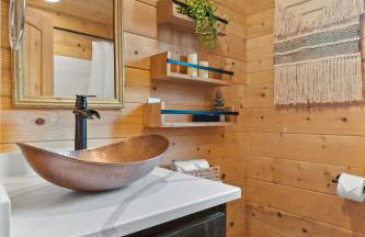 TeePee at Paradise Point with a hot tub fire pit & grill - Foto 17