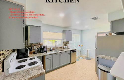 Family Fun-Prime Location Heated Pool Sleeps10 Villa - Foto 8