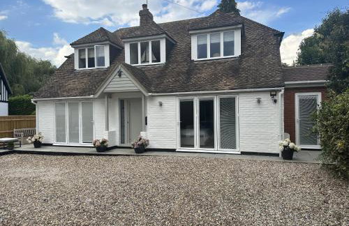 Beautiful 1-bed Studio in Bourne end - Foto 2