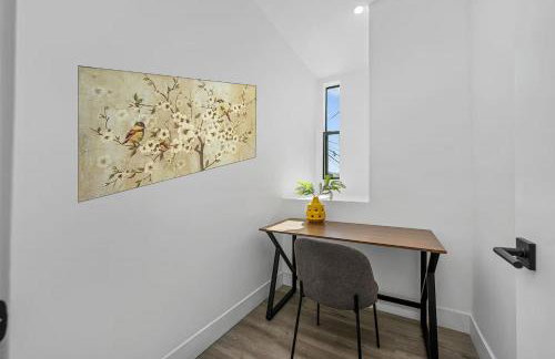 7 BR double house with parking and a backyard in LA - Foto 8