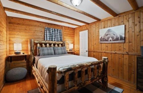 Cozy Bear-Themed Mountain Cabin, Relaxing Hot Tub - Foto 40