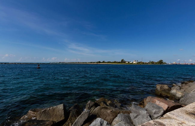 NEW Luxurious Condo/inlet & Ocean Views 106 Inlet Way Unit 103 - Palm Beach Shores - Foto 39